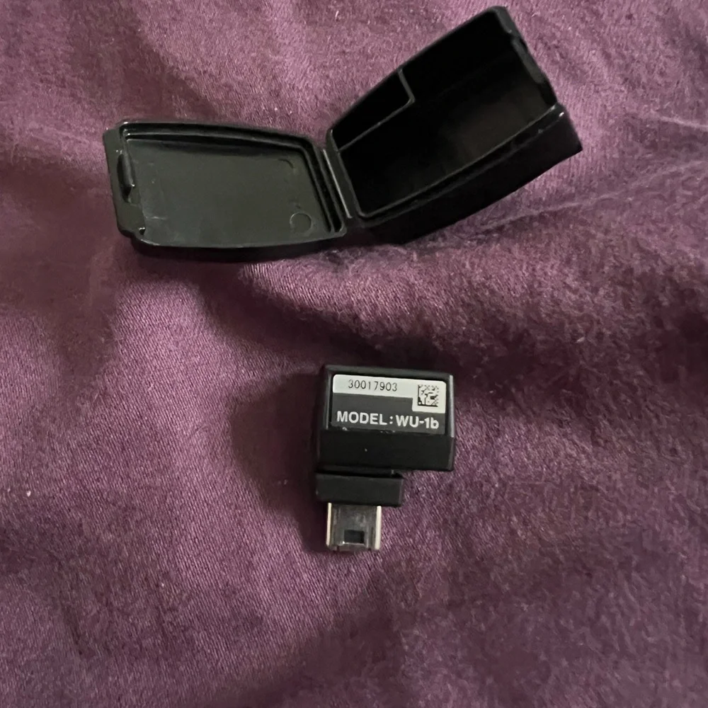 Nikon WU-1b wireless mobile adapter